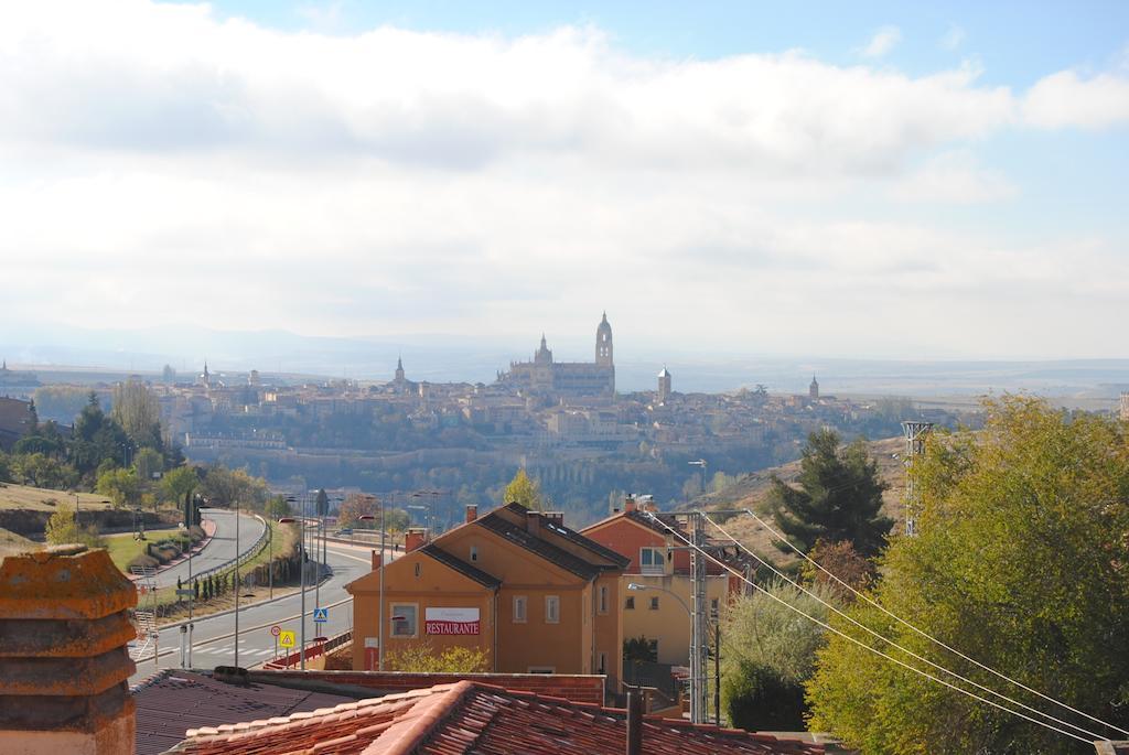 Hostal El Mirador La Lastrilla Dış mekan fotoğraf