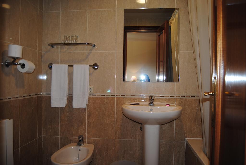 Hostal El Mirador La Lastrilla Oda fotoğraf